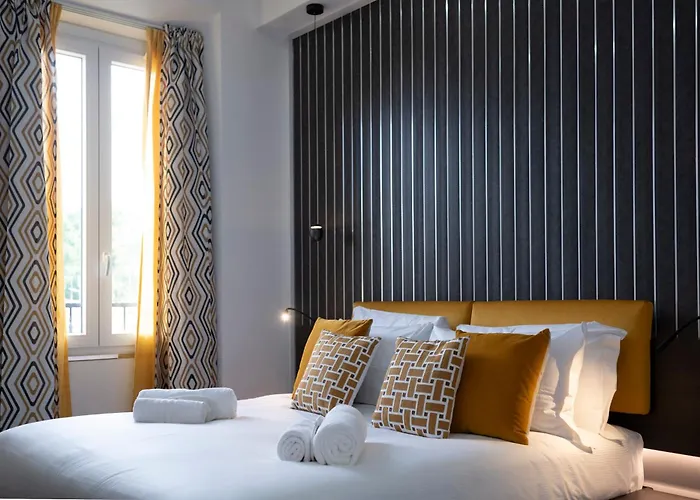 Trastevere New Luxury Oda ve Kahvaltı 4*